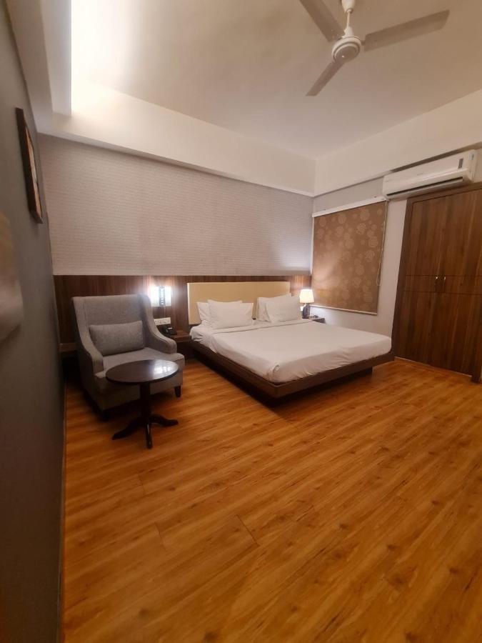 Hotel Lemon Park Haldwāni Kültér fotó